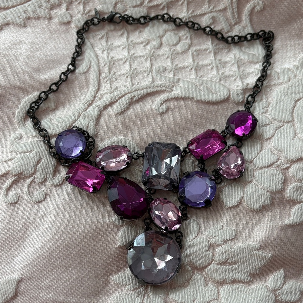 Elegant Purple and Silver Statement Necklace
